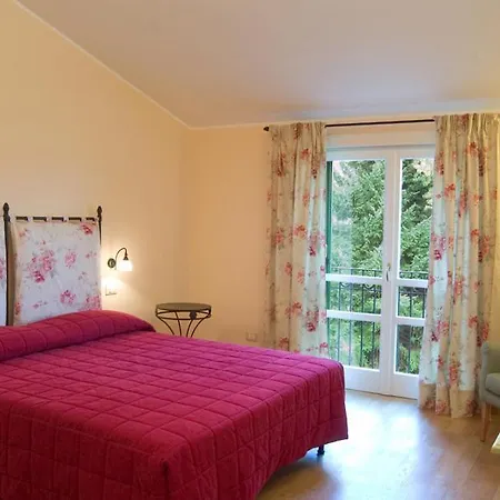 Cà Del Moro 3* Pontremoli